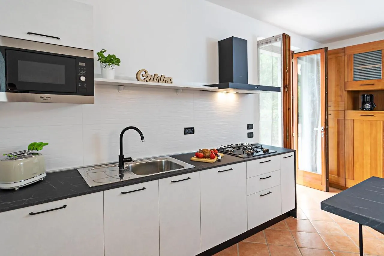 Chalet Villa Ida - Regarda Travel Costermano